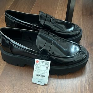 Brand new black loafers with tags